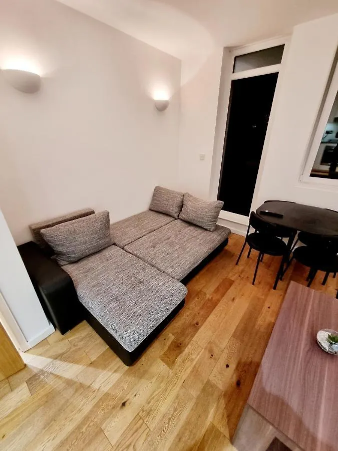 Executive E15 Apartment & Exclusive Terrace Views Of London